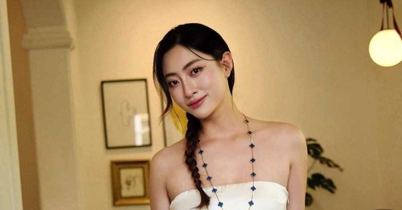 Hoa hậu Lương Thuỳ Linh vai trần gợi cảm, Siu Black nhảy sung sau 3 tháng chạy thận