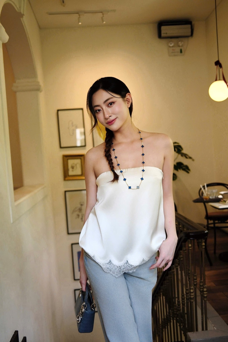 Luong Thuy Linh.jpg