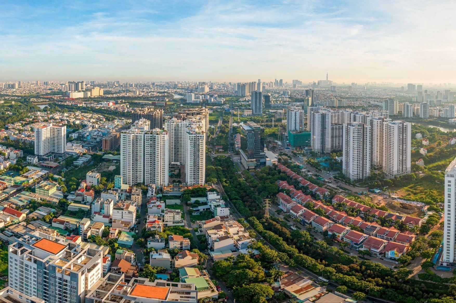 Quy luật 10 năm của BĐS TP.HCM: Khu tây có trở thành cực tăng trưởng mới?