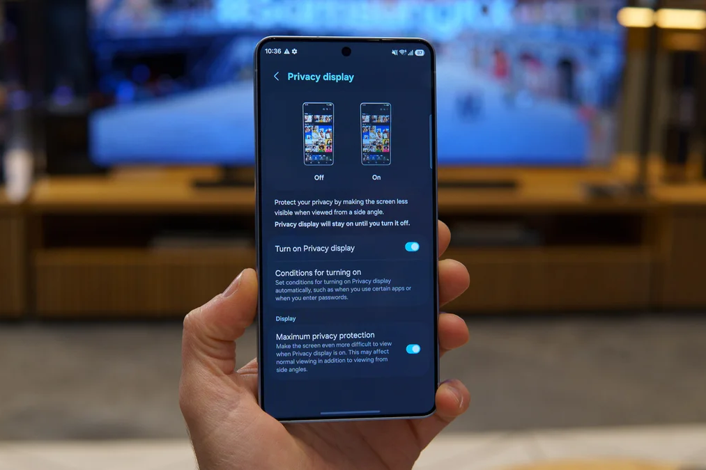 Samsung nói gì về tranh cãi màn hình Galaxy S26 Ultra?