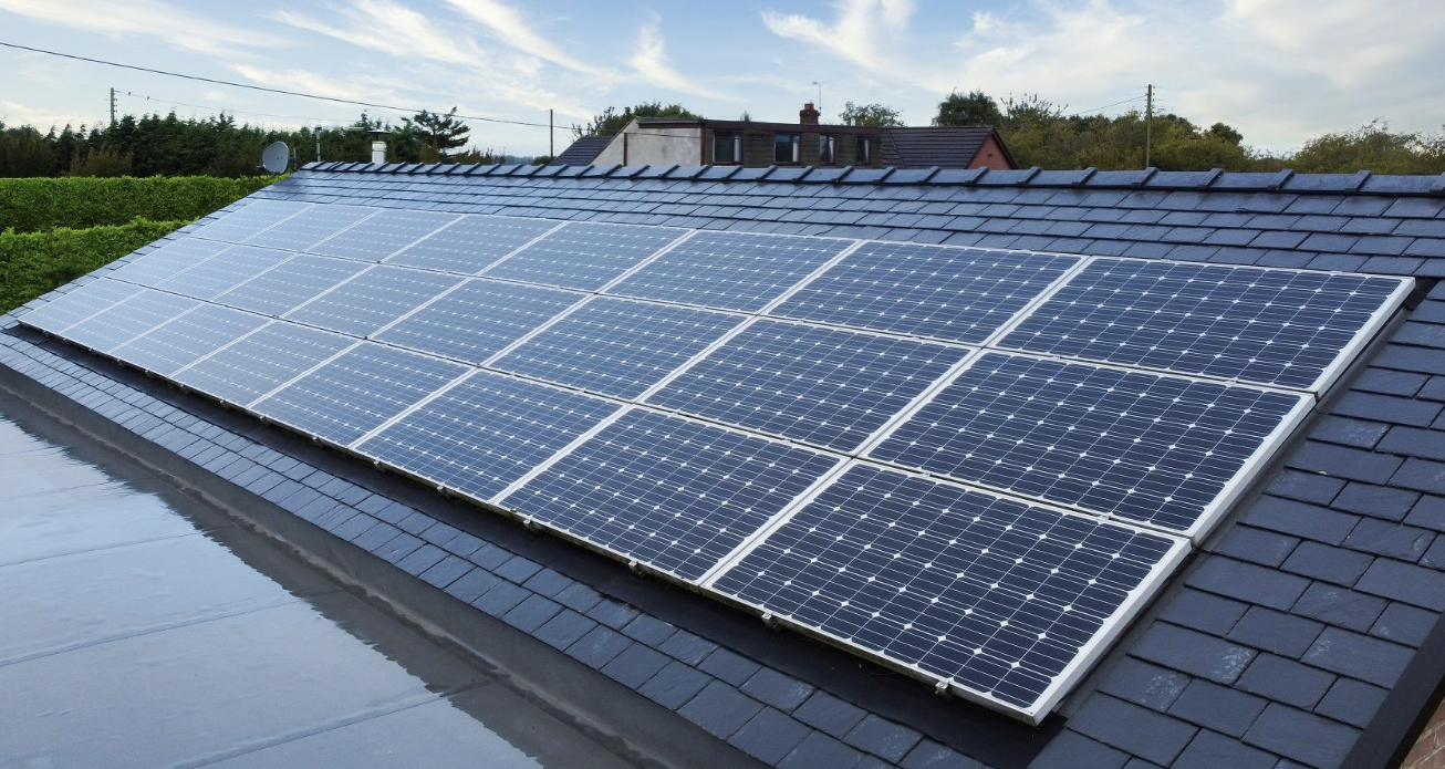 Trước giờ G hết giá ưu đãi, hộ gia đình đua nhau lắp điện mặt trời mái nhà