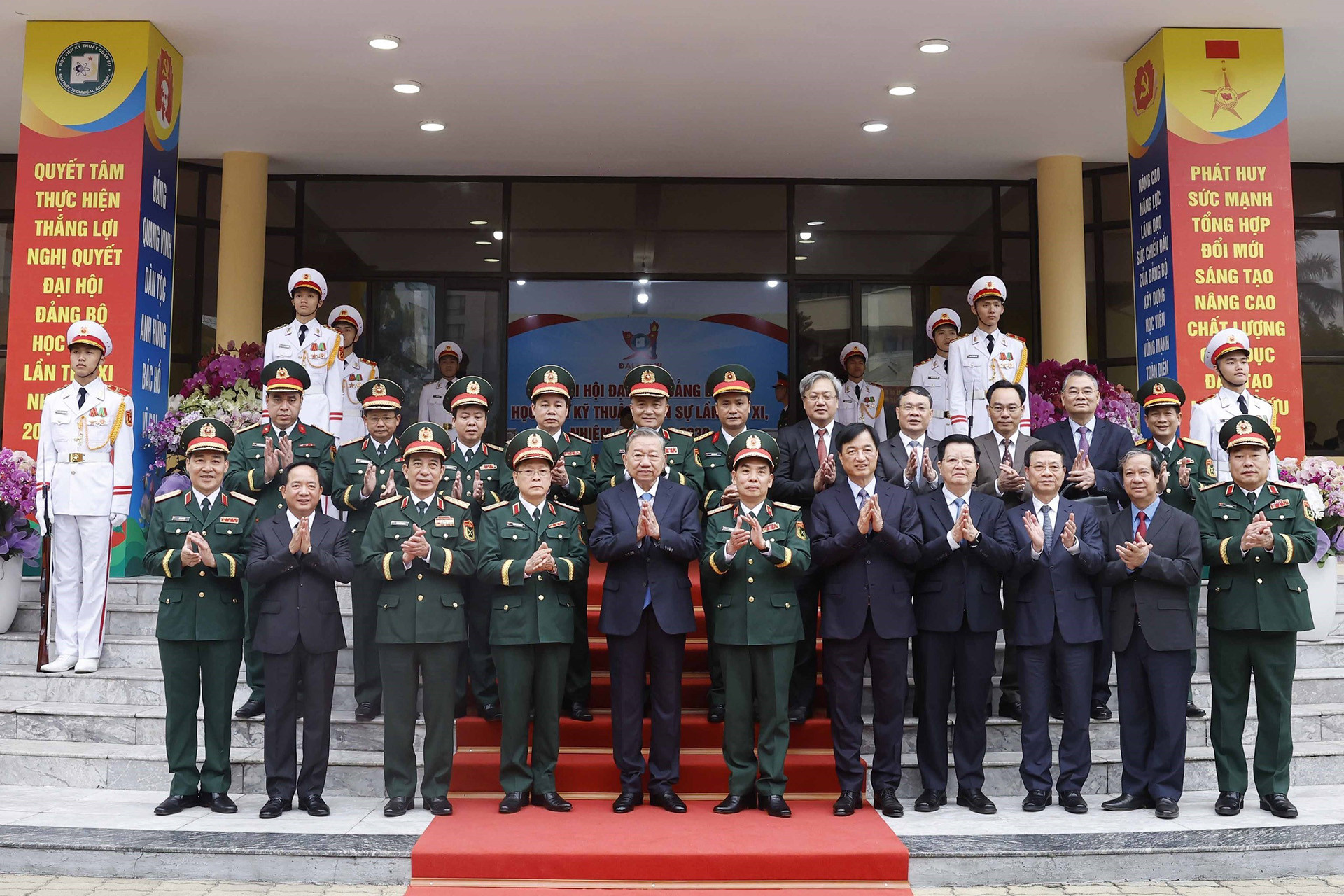 vnapotaltongbithuthamlamviecvoihocvienkythuatquansu8646085 1773714795348171498056.jpg