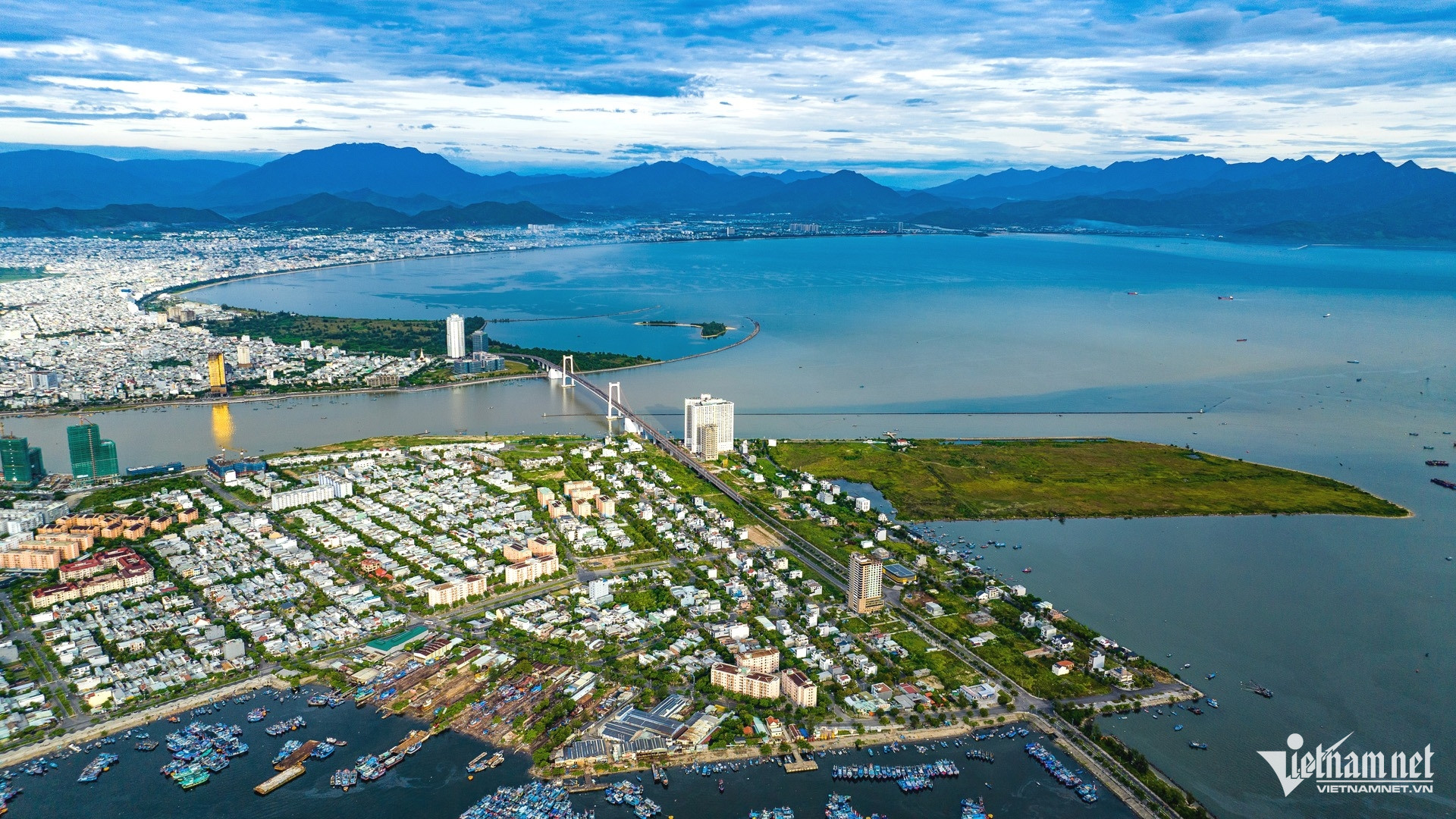 W-sieu du an lan bien Da Nang.jpg