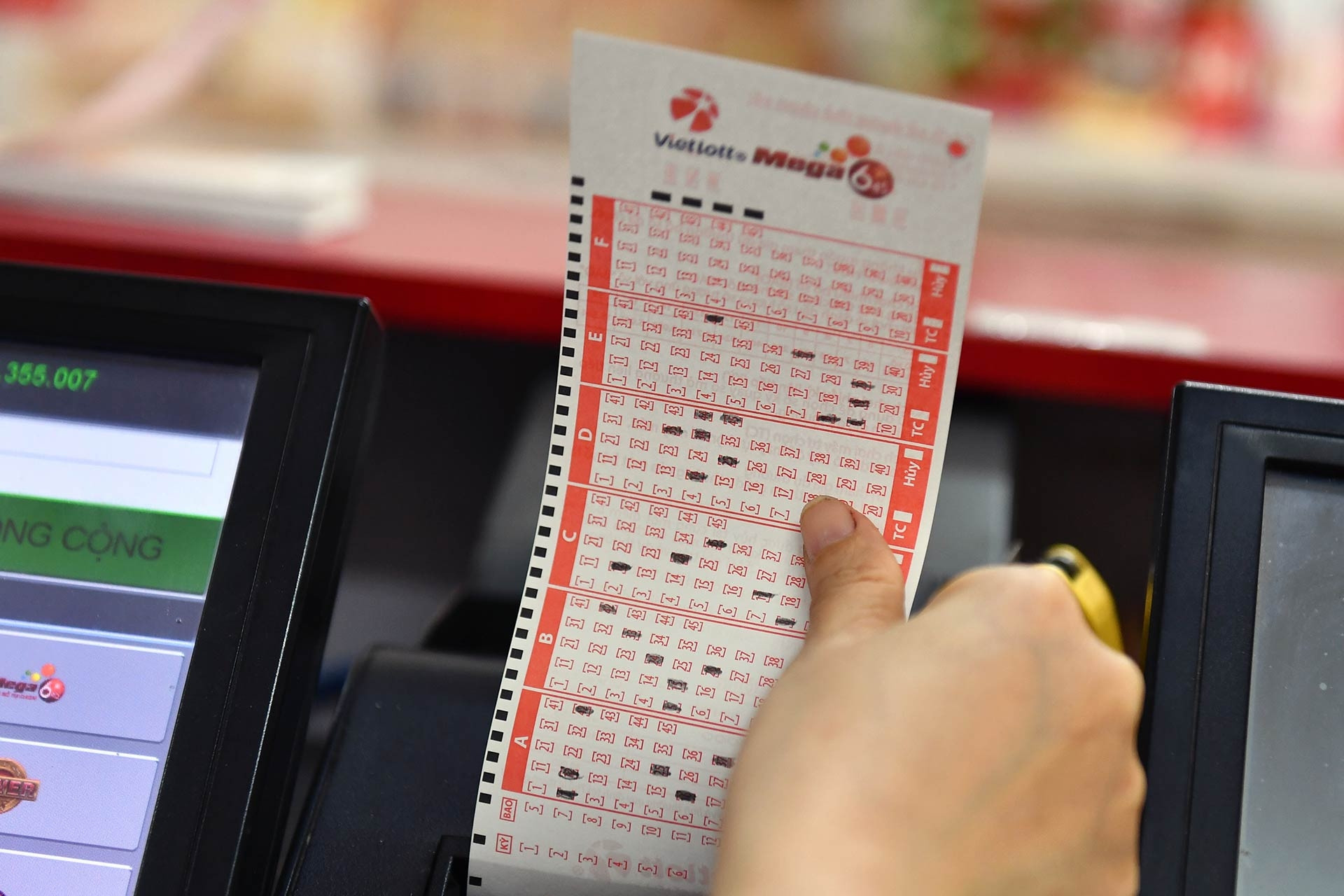 Kết quả Vietlott hôm nay 18/3: Dãy số may mắn có 12 vé trúng giải nhất