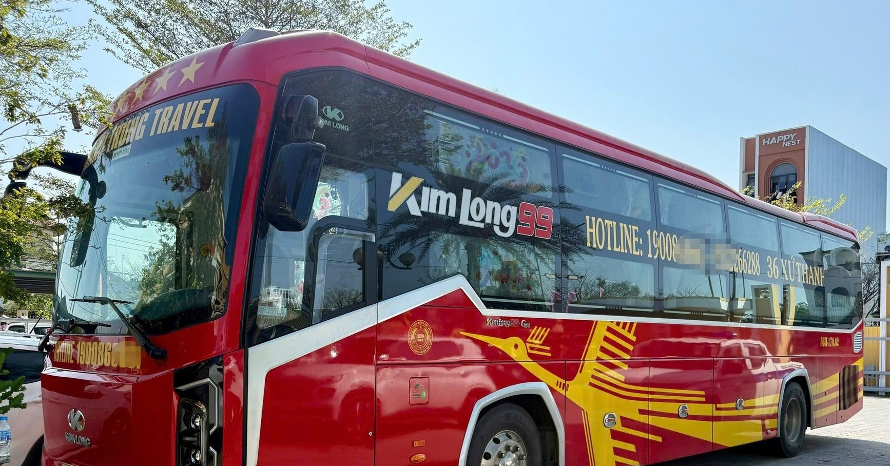 Bị Cục CSGT tước kiểm định, xe giường nằm vẫn chở khách xuyên Việt