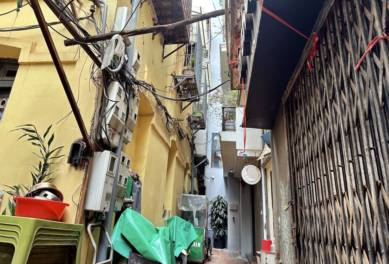 Bộ Xây dựng trả lời về việc nhà sắp sập vẫn không được xây mới vì quy hoạch treo