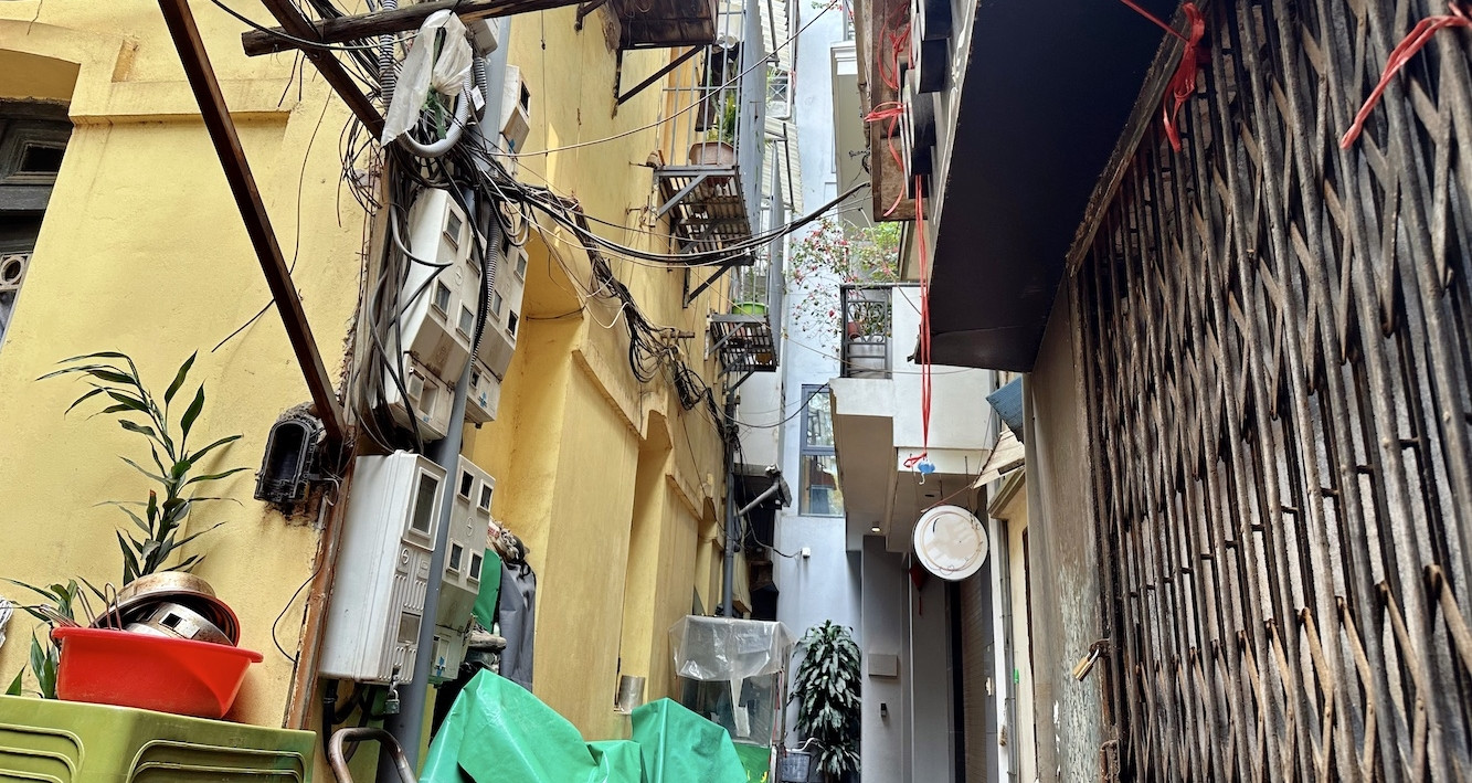 Bộ Xây dựng trả lời về việc nhà sắp sập vẫn không được xây mới vì quy hoạch treo