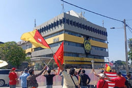 FAM bieu tinh.jpg