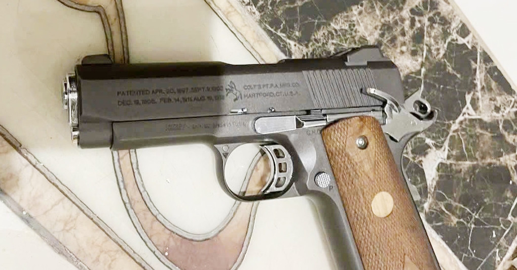 Nghi nổ súng trong khách sạn, nhóm người bỏ lại hơn 100 triệu đồng rồi tháo chạy