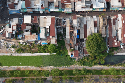 Người dân tiếc nuối vì dòng kênh ô nhiễm ở TPHCM hồi sinh đứt quãng