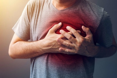  Nốt nhỏ trên da là 'thủ phạm' gây đau ngực dữ dội cho người đàn ông 