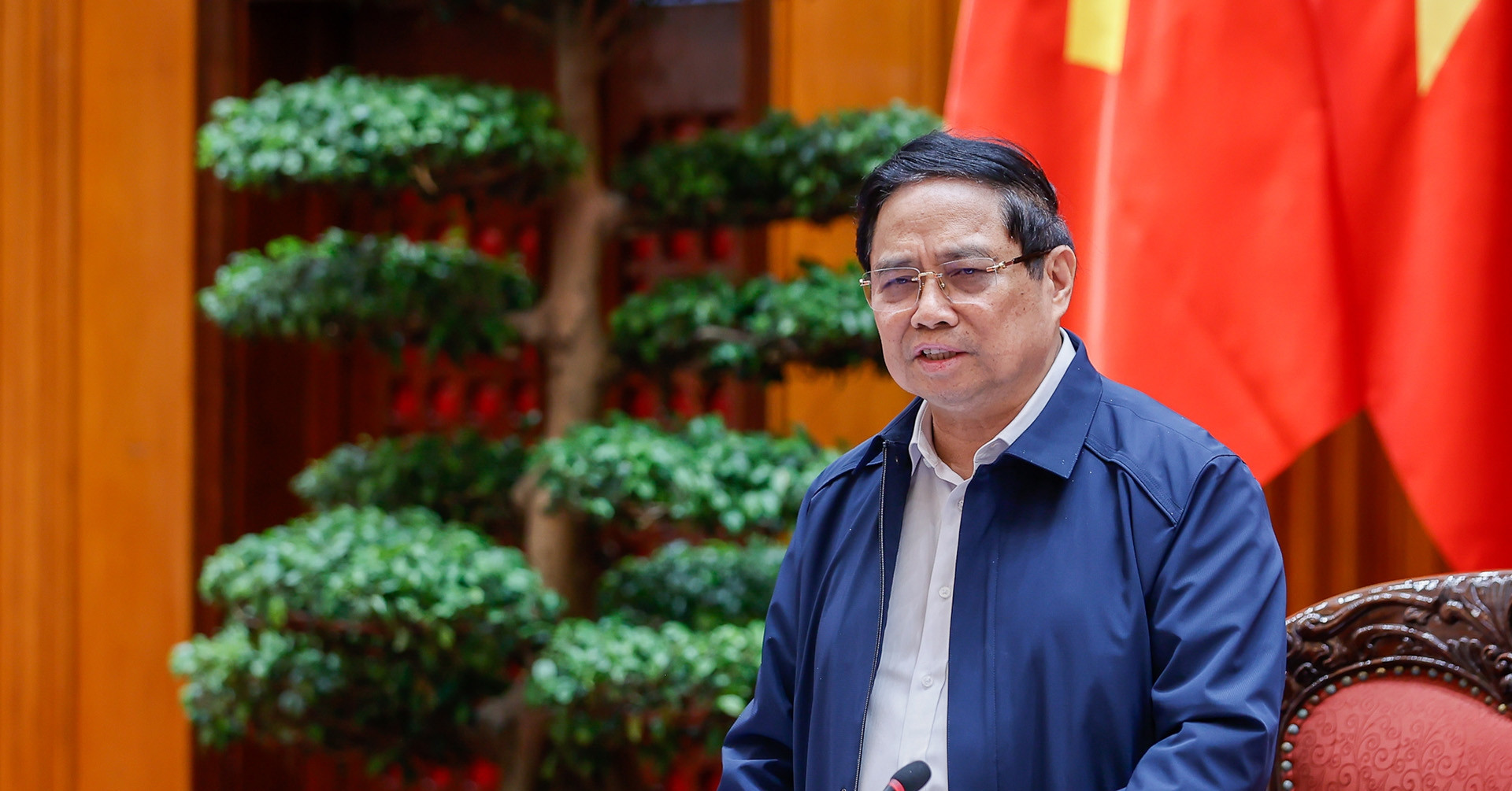 Thủ tướng: Bảo đảm tiến độ các dự án đường sắt và cương quyết chống tham nhũng