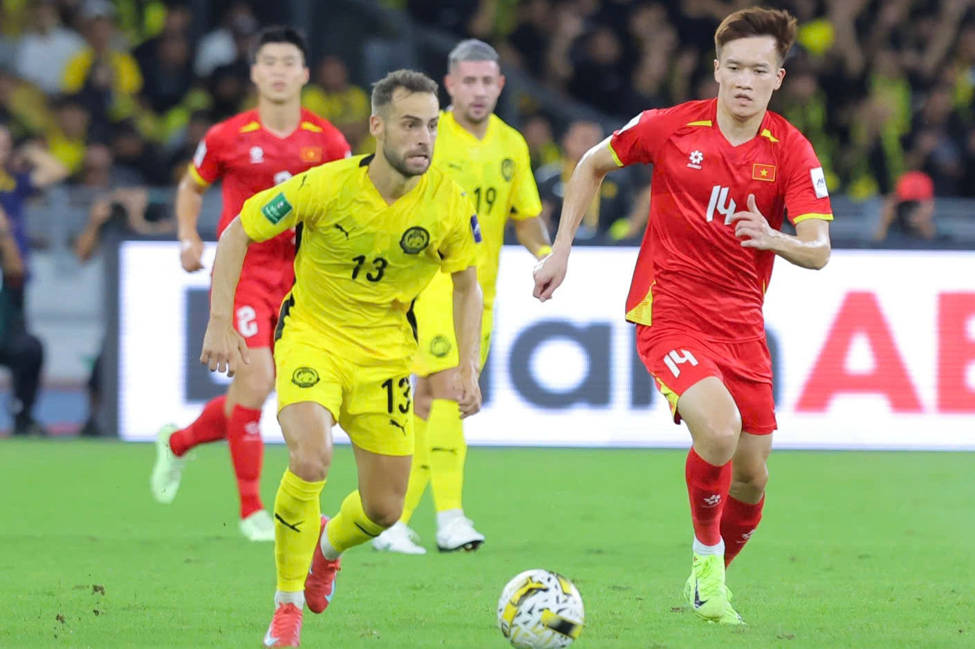 FIFA ví HLV Kim Sang Sik như 'phù thủy' trước trận tái đấu Malaysia Tuyển Việt Nam mạnh nhất hàng công, thắng thuyết phục Malaysia