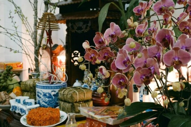 Văn khấn mùng 1 tháng 2 âm lịch năm Bính Ngọ 2026 theo truyền thống