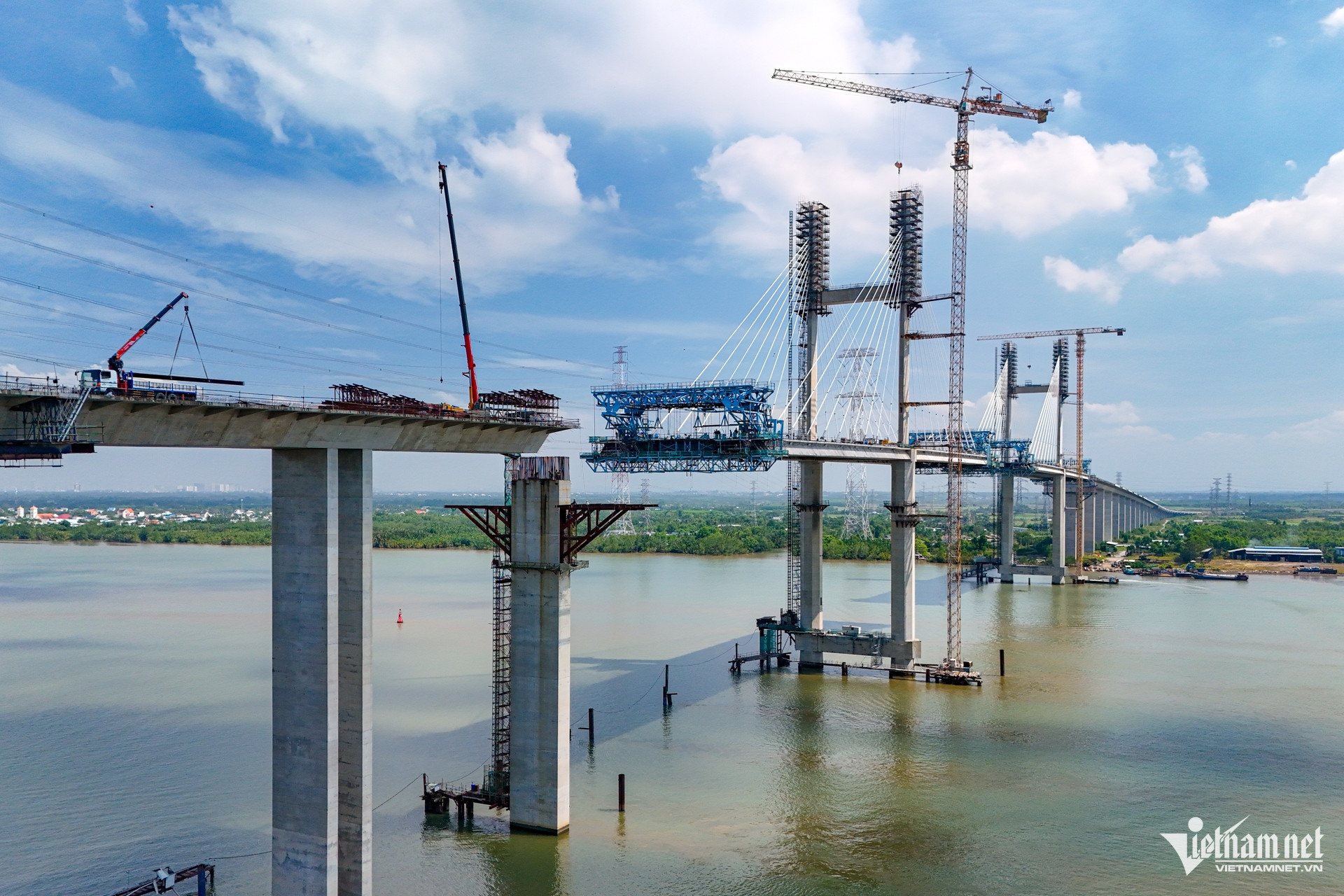 W-cầu phước khánh nguyễn huế 10.jpg