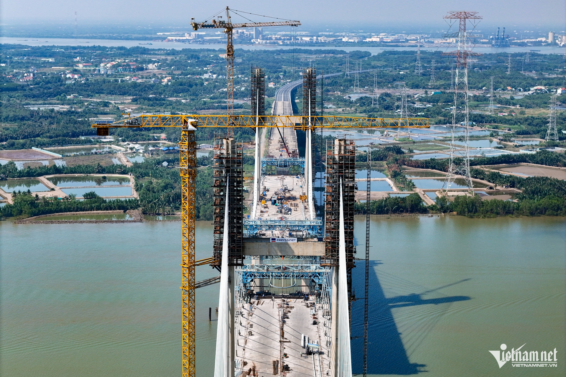 W-cầu phước khánh nguyễn huế 3.jpg