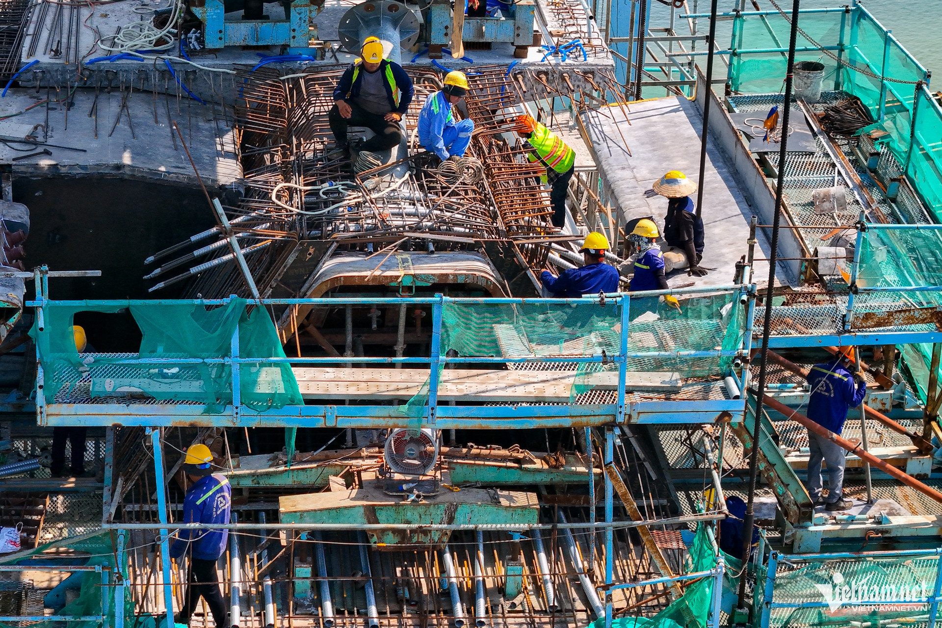 W-cầu phước khánh nguyễn huế 6.jpg