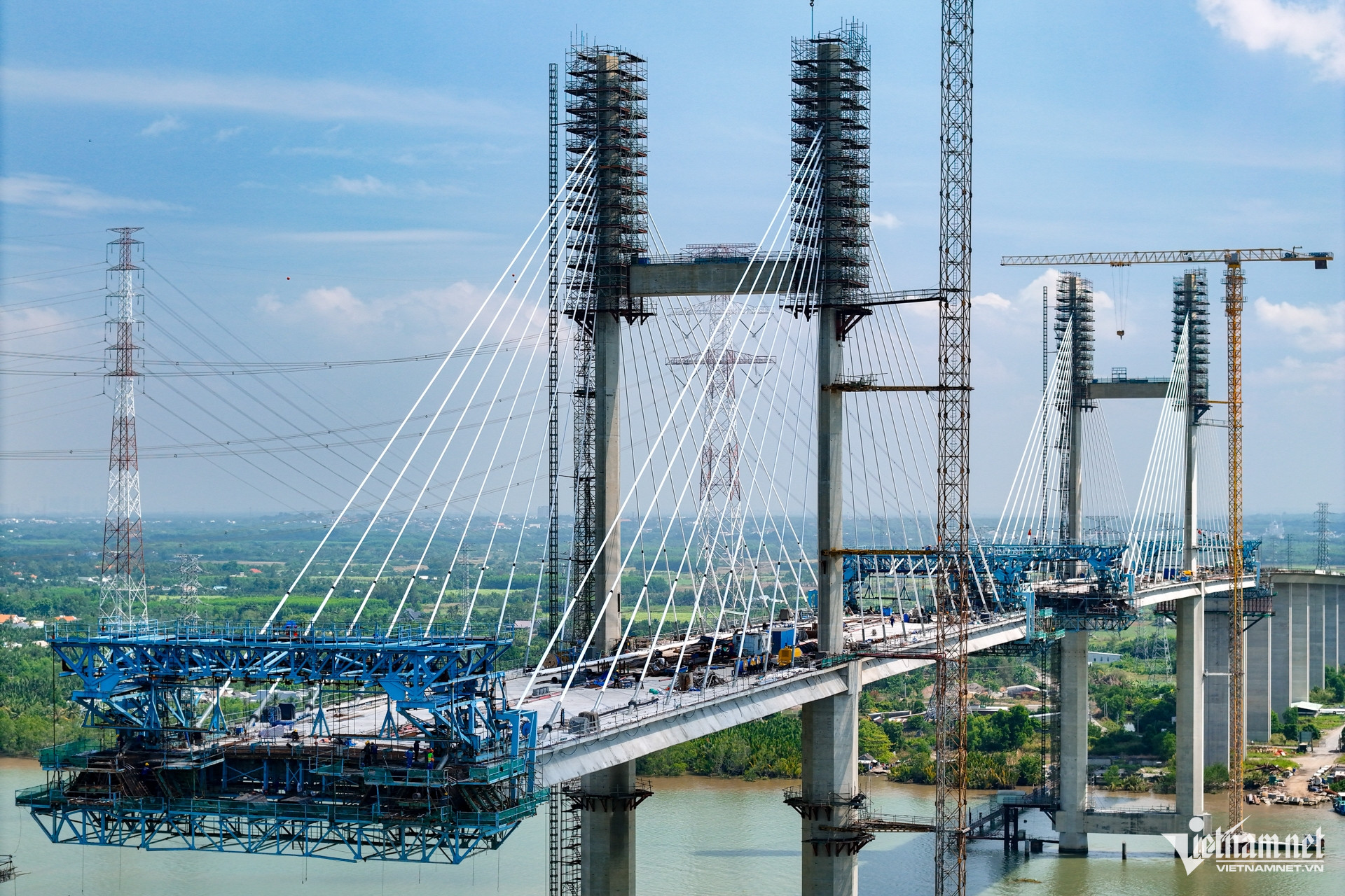 W-cầu phước khánh nguyễn huế 9.jpg