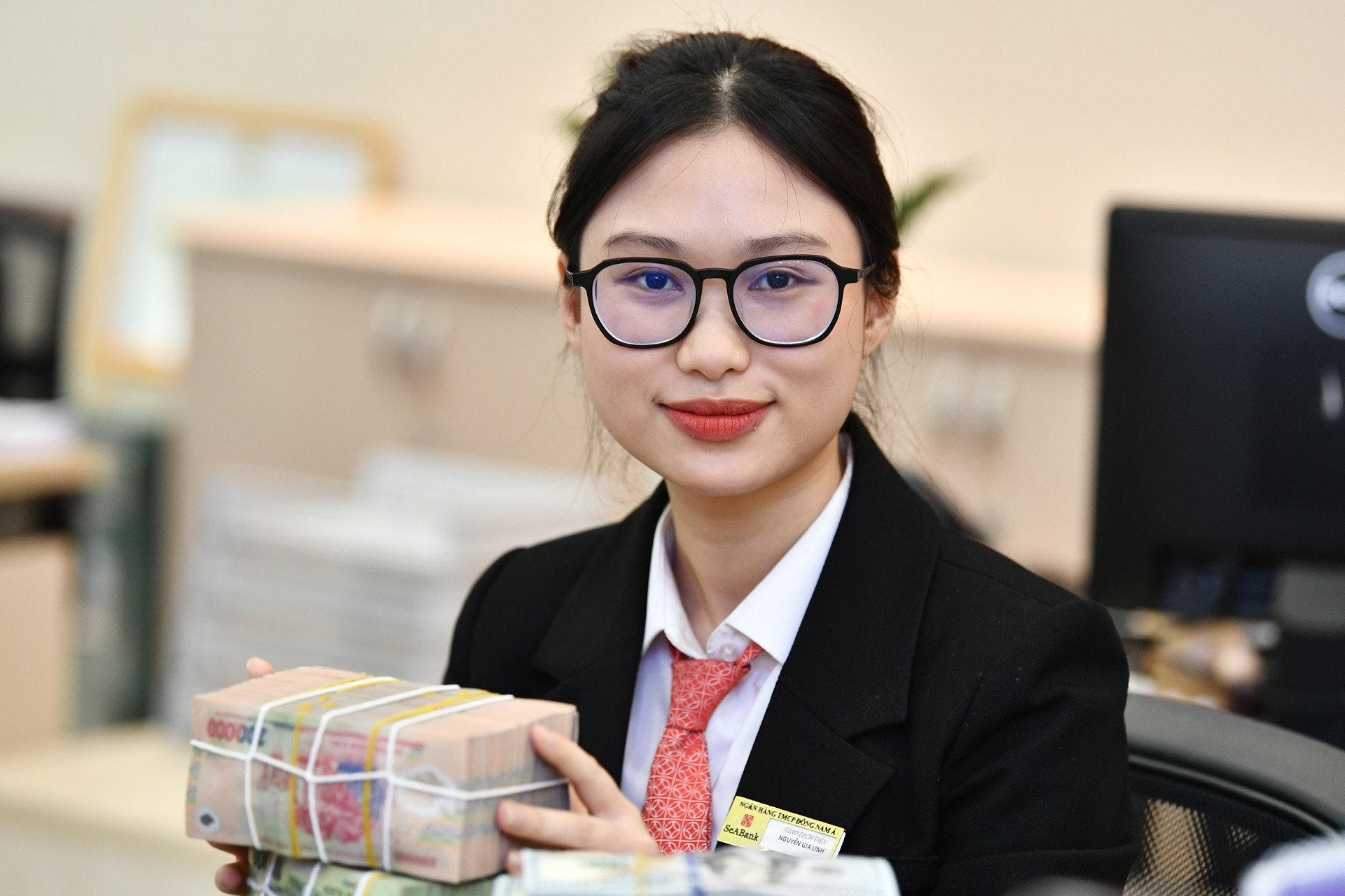  Lãi suất ngân hàng hôm nay 19/3/2026: Các 'ông lớn' đồng loạt tăng tốc 