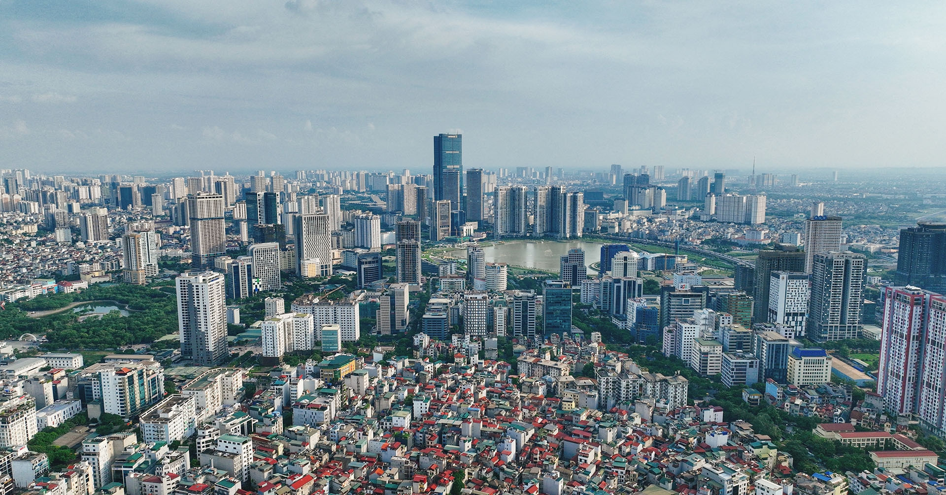 Bộ Chính trị: Đến năm 2065, Hà Nội thuộc nhóm thủ đô có chất lượng sống, hạnh phúc cao