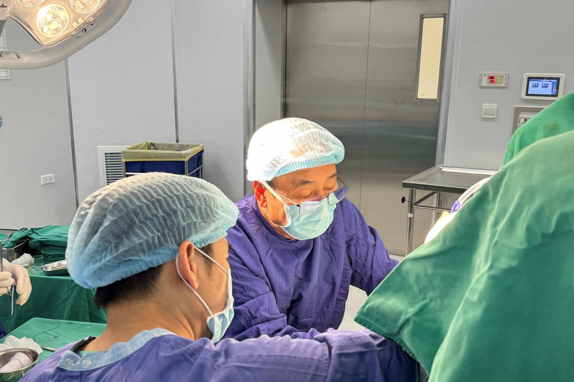 Điều trị đa chuyên khoa - cánh cửa hy vọng mới cho bệnh nhân ung thư tiêu hóa