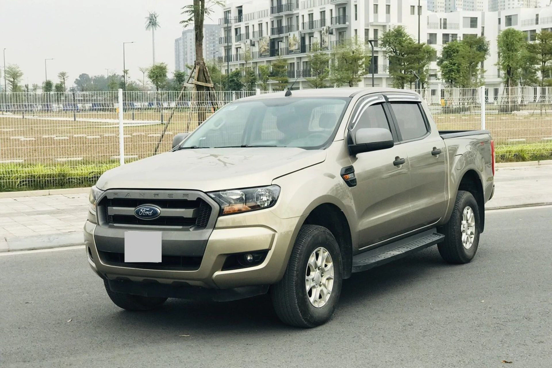Ford Ranger 2015.jpg