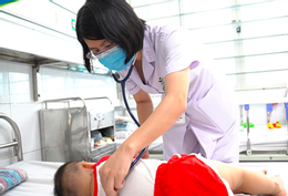 Chạy đua từng phút cứu sản phụ vỡ tử cung Gần 3.000 trẻ mắc tay chân miệng, bác sĩ cảnh báo dấu hiệu trở nặng