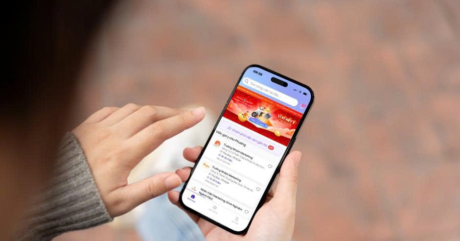Gen Z rủ nhau lên Vieclam24h ‘săn việc’, đổi vận may đầu năm
