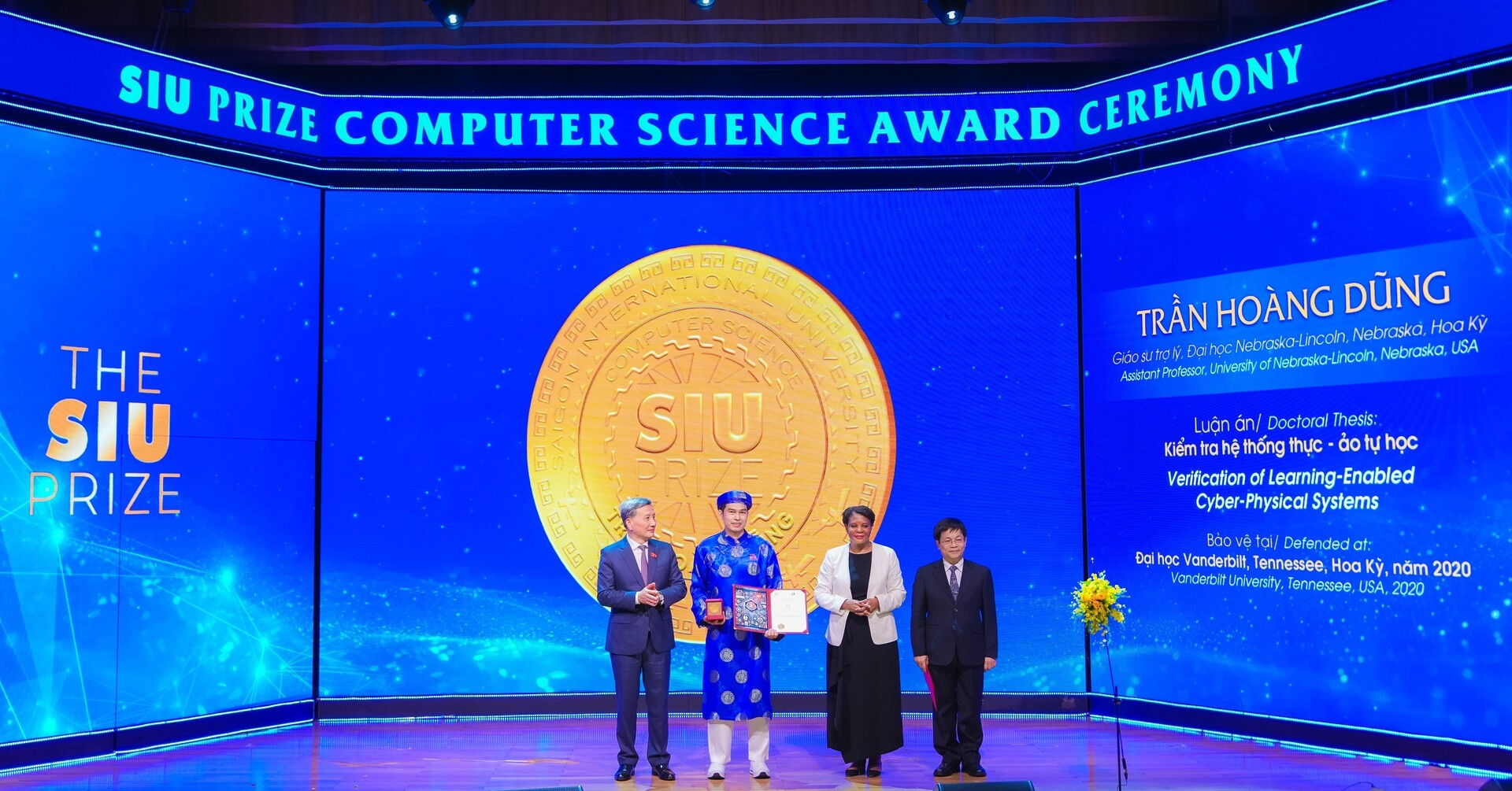 Giải thưởng SIU Prize Health Sciences có tổng giá trị 5 tỷ đồng