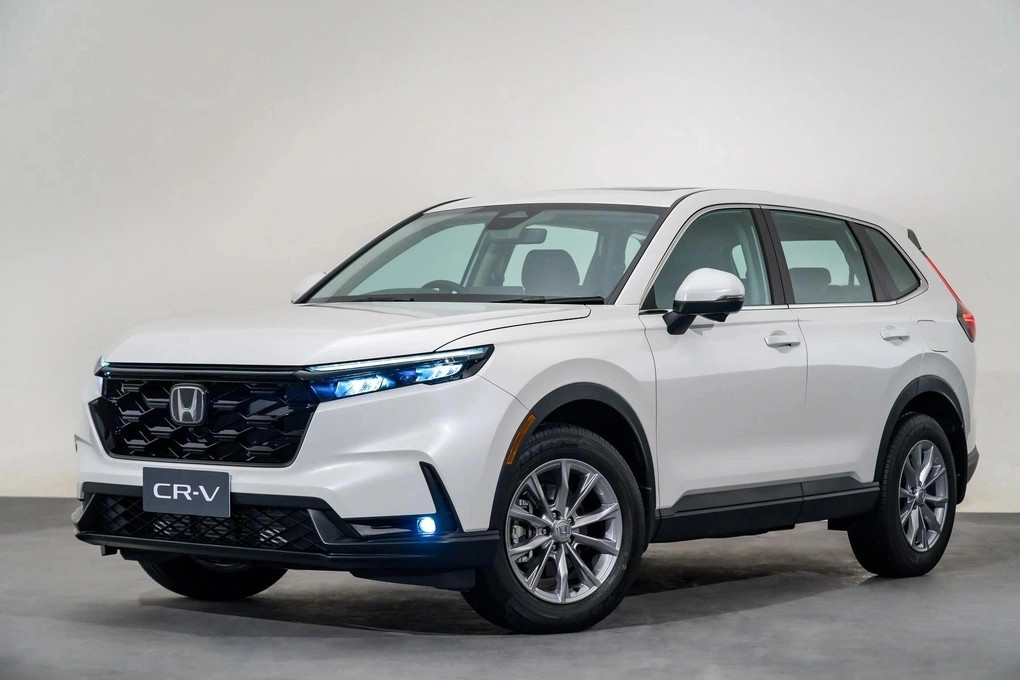 Honda CR-V bản xăng tăng giá 10 triệu, cạnh tranh gay gắt với Mazda CX-5