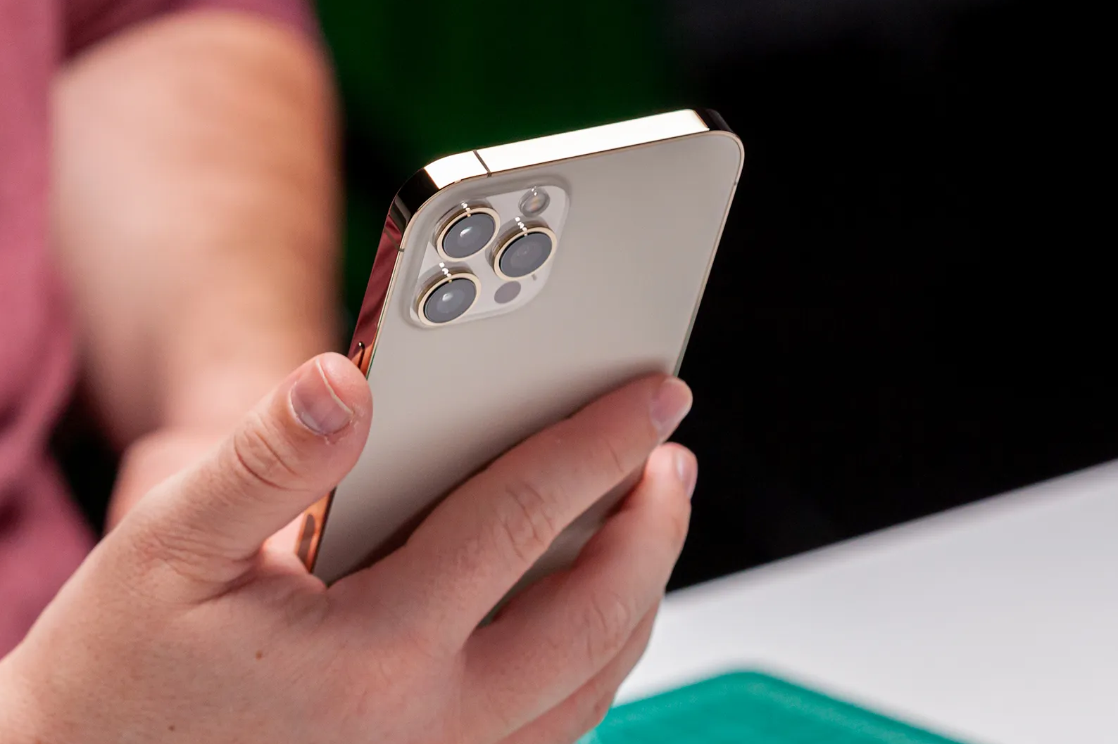 Lỗi khó chịu nhất trên iPhone vừa được Apple sửa