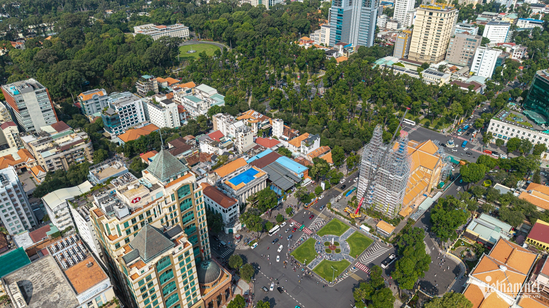 nha tho duc ba dat 2 cay thanh gia tuan hung 132 1001.jpg