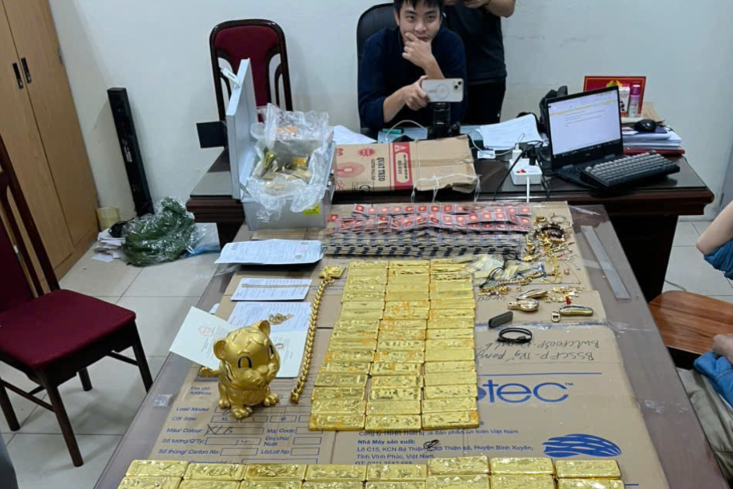 Phó Đức Nam lừa đảo chiếm đoạt hơn 1.301 tỷ đồng, bố mẹ tiếp tay tẩu tán tài sản