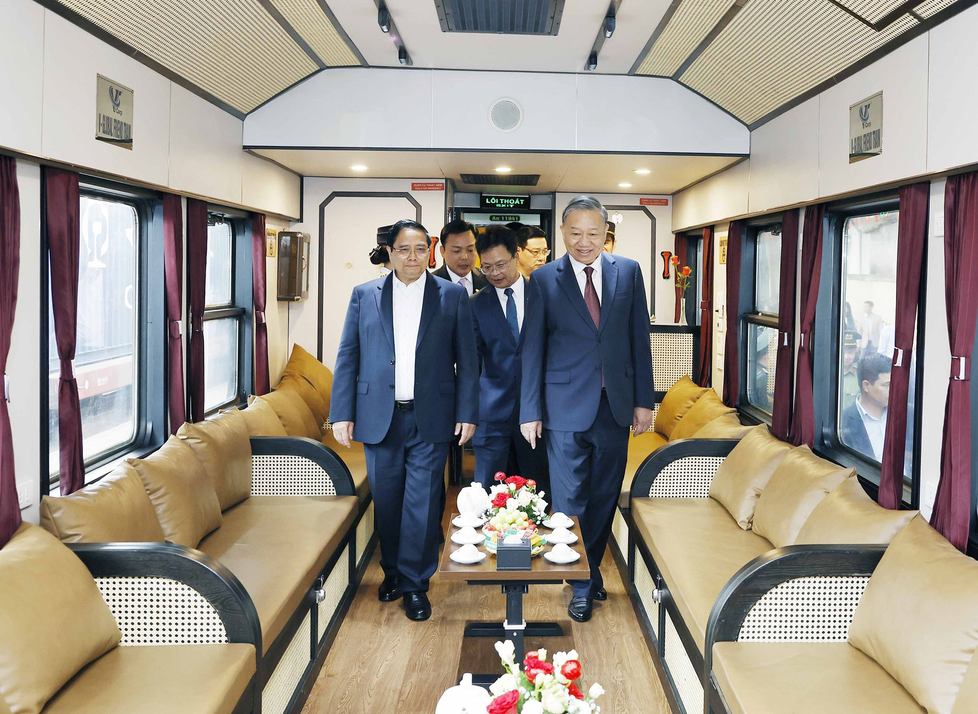 vnapotaltongbithulamviecvetrienkhaihoptacketnoiduongsatvietnam trungquoc8650695 17739015697022039809358.jpg