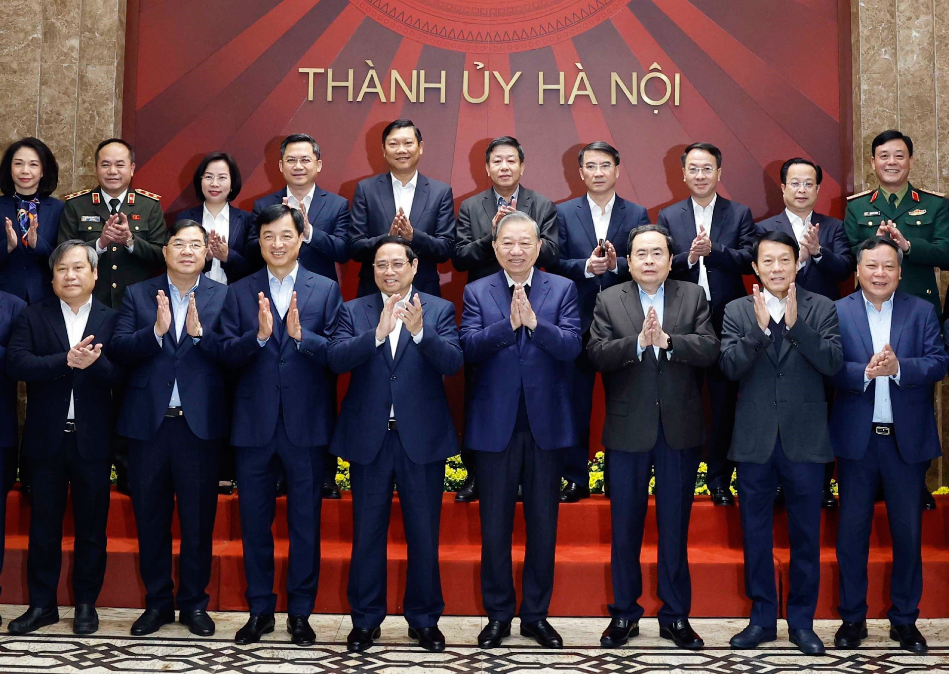 vnapotaltongbithutolamlamviecvoibanthuongvuthanhuyhanoi8521645 176801361763246369051.jpg