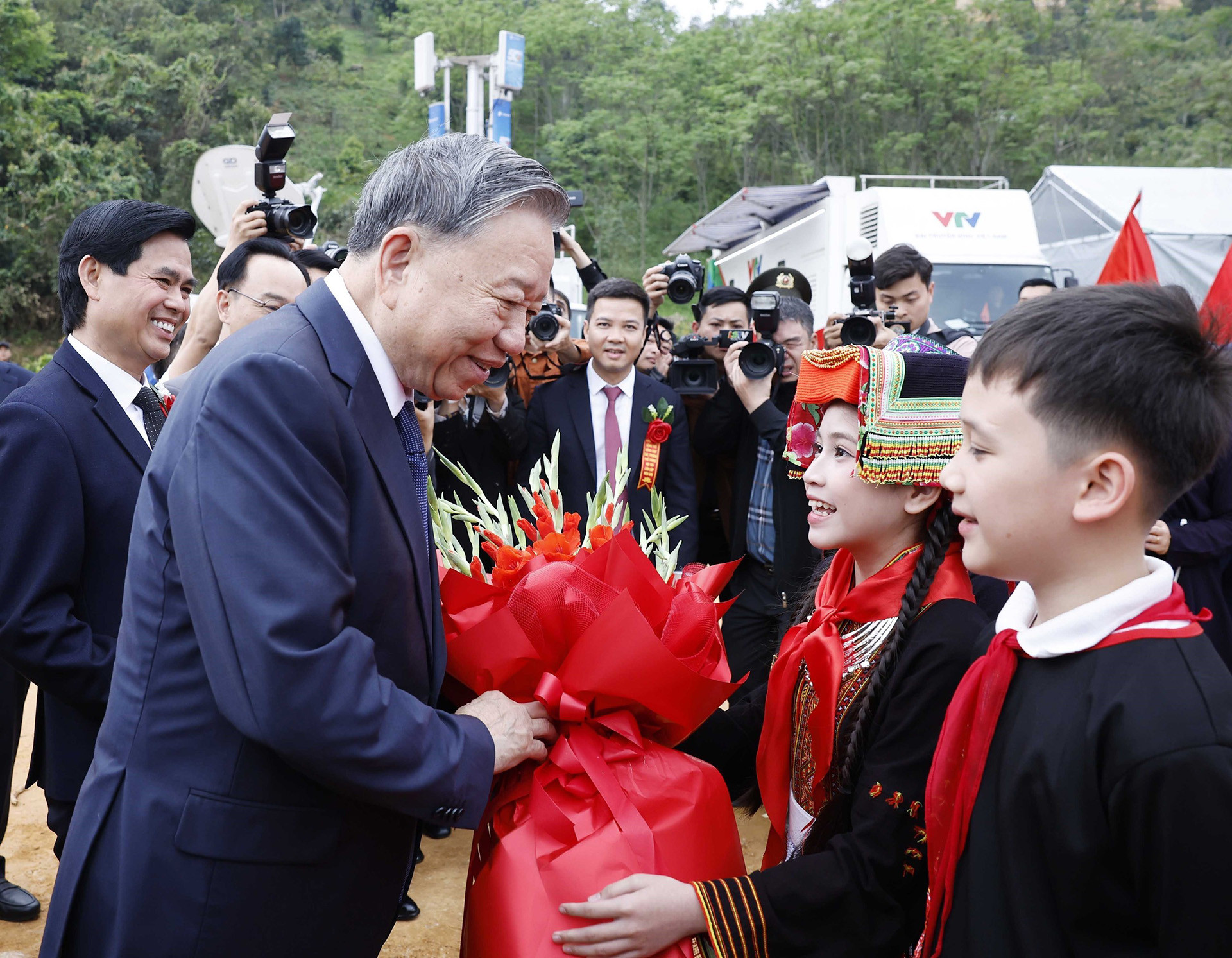 vnapotaltongbithuvathutuongdulekhoicongdongthodongloatcactruongnoitruliencapbiengioi8649908 1773882432910560559290.jpg