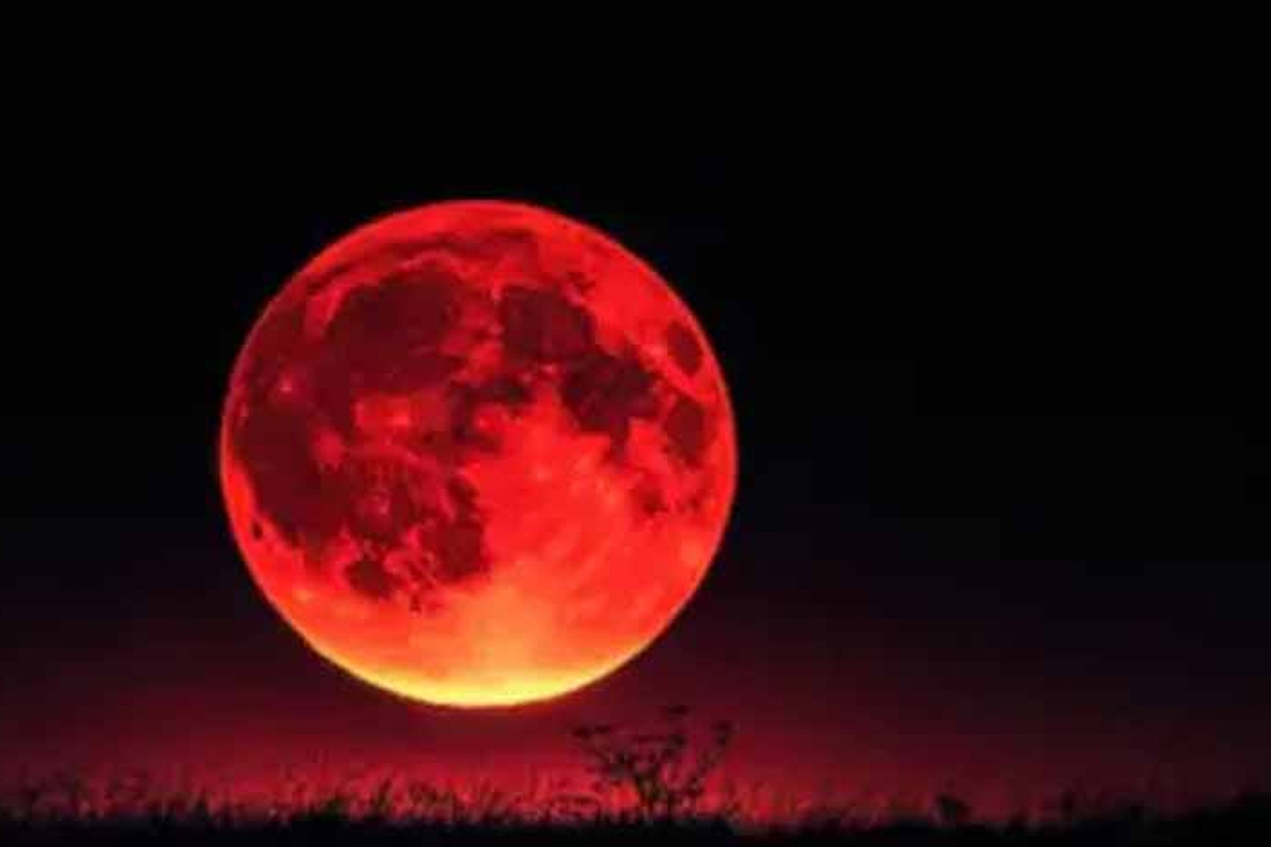  Người dân Việt Nam sắp được ngắm 'Trăng máu' tuyệt đẹp vào chiều tối 3/3 