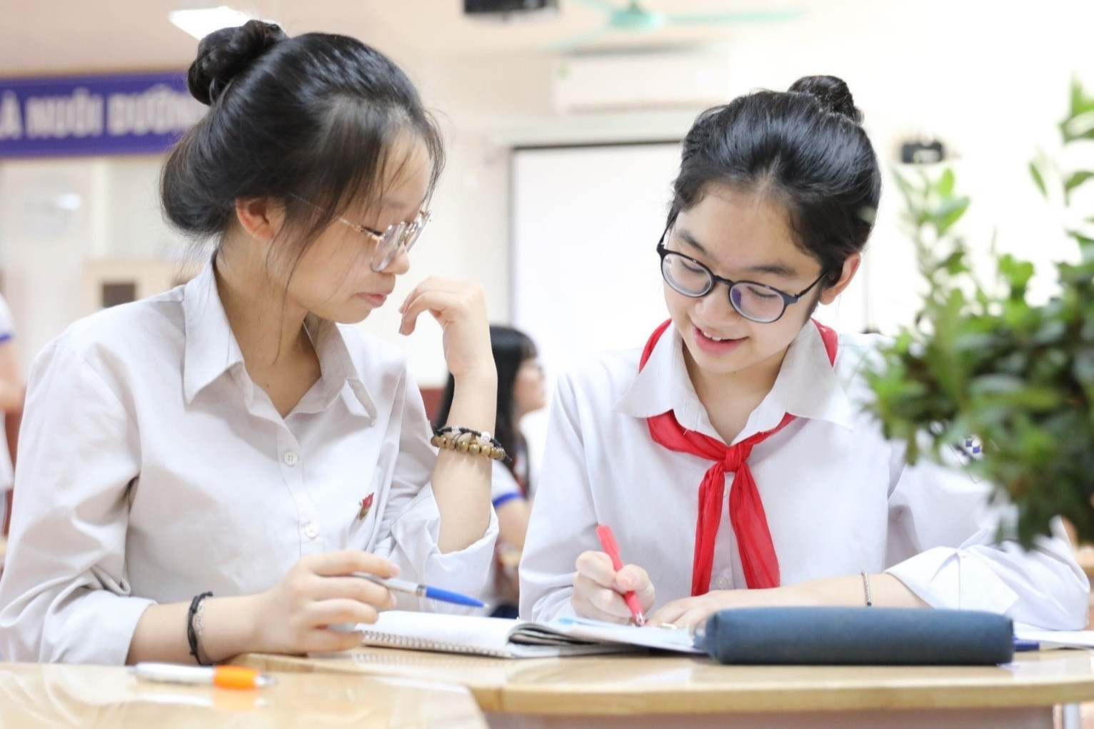 Bài mẫu viết thư UPU lần thứ 55: Lớp học năm 2040 và khát khao kết nối thật