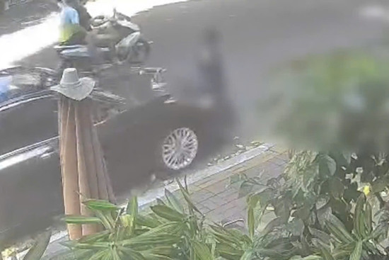 Bản tin cuối ngày 1/3: Bị ô tô cuốn vào gầm, người phụ nữ ở TPHCM tử vong