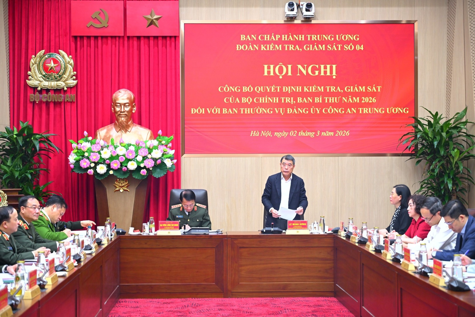 Công bố quyết định kiểm tra của Bộ Chính trị với Ban thường vụ Đảng ủy Công an Trung ương