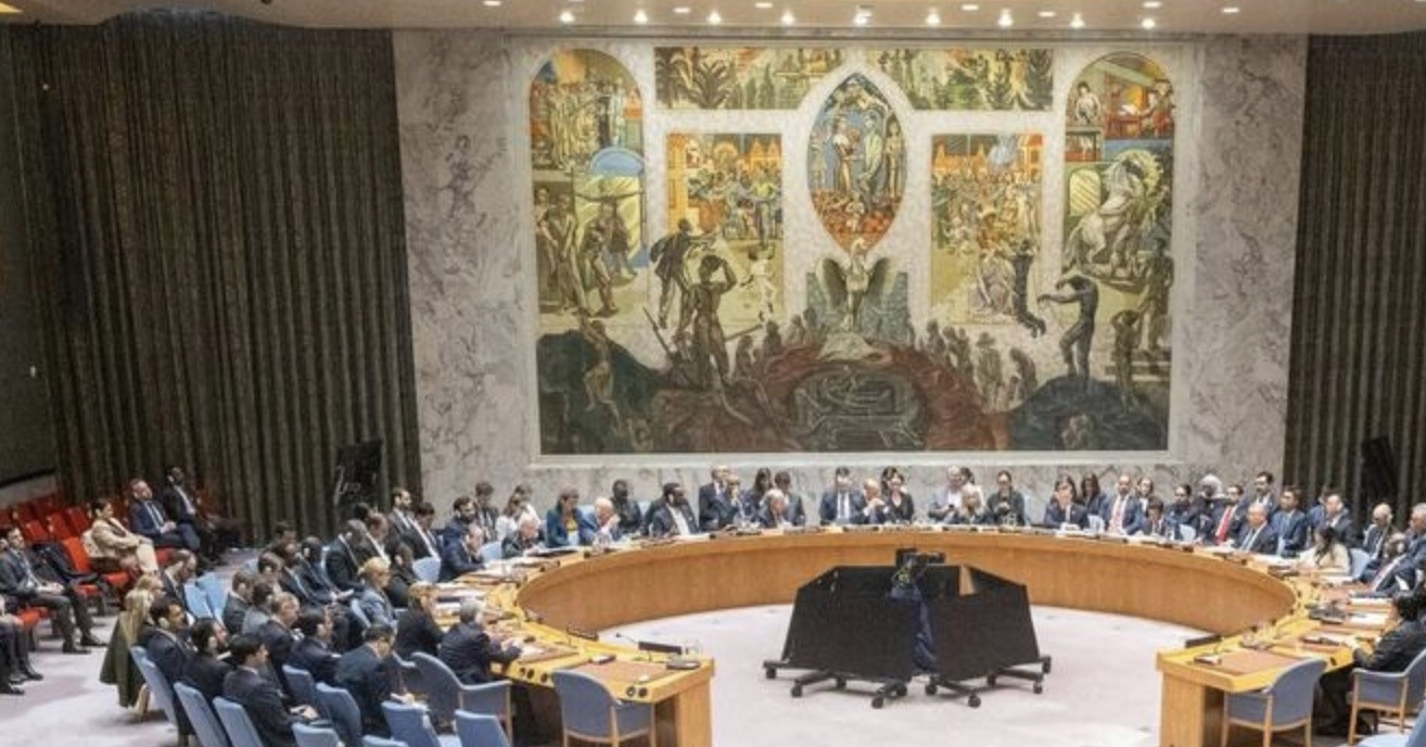 Iran khai hỏa loạt tên lửa mới, bác tin &amp;apos;muốn đàm phán&amp;apos; với Mỹ