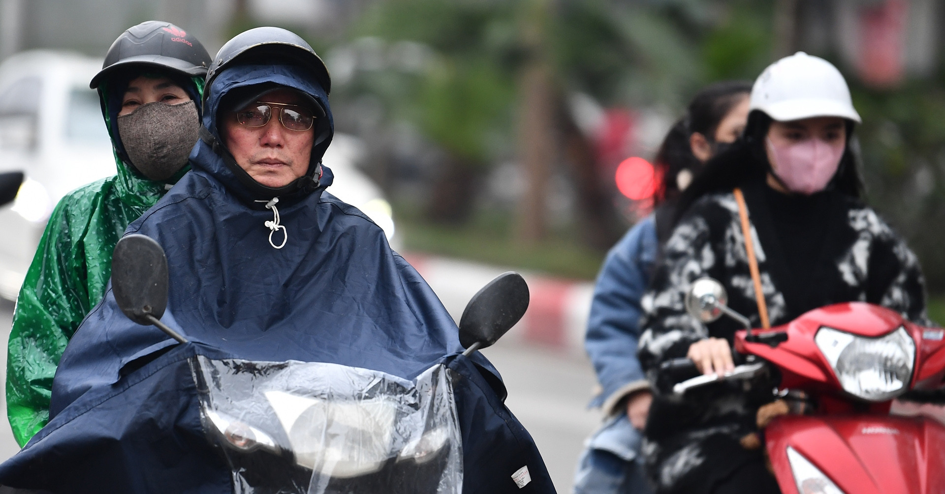 Không khí lạnh tràn về đêm nay, nhiệt độ miền Bắc giảm như thế nào?