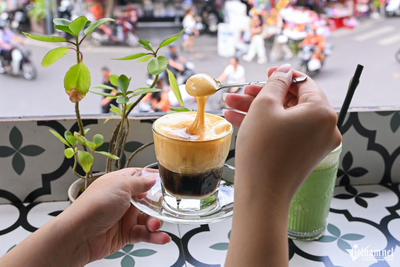 Người mắc bệnh tim mạch, huyết áp có nên kiêng uống cà phê?