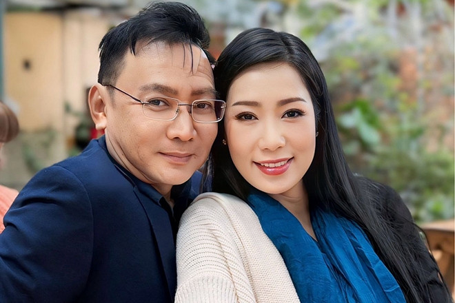 NSND Trịnh Kim Chi tuổi 55 học Tiến sĩ, được chồng đại gia hết lòng hậu thuẫn