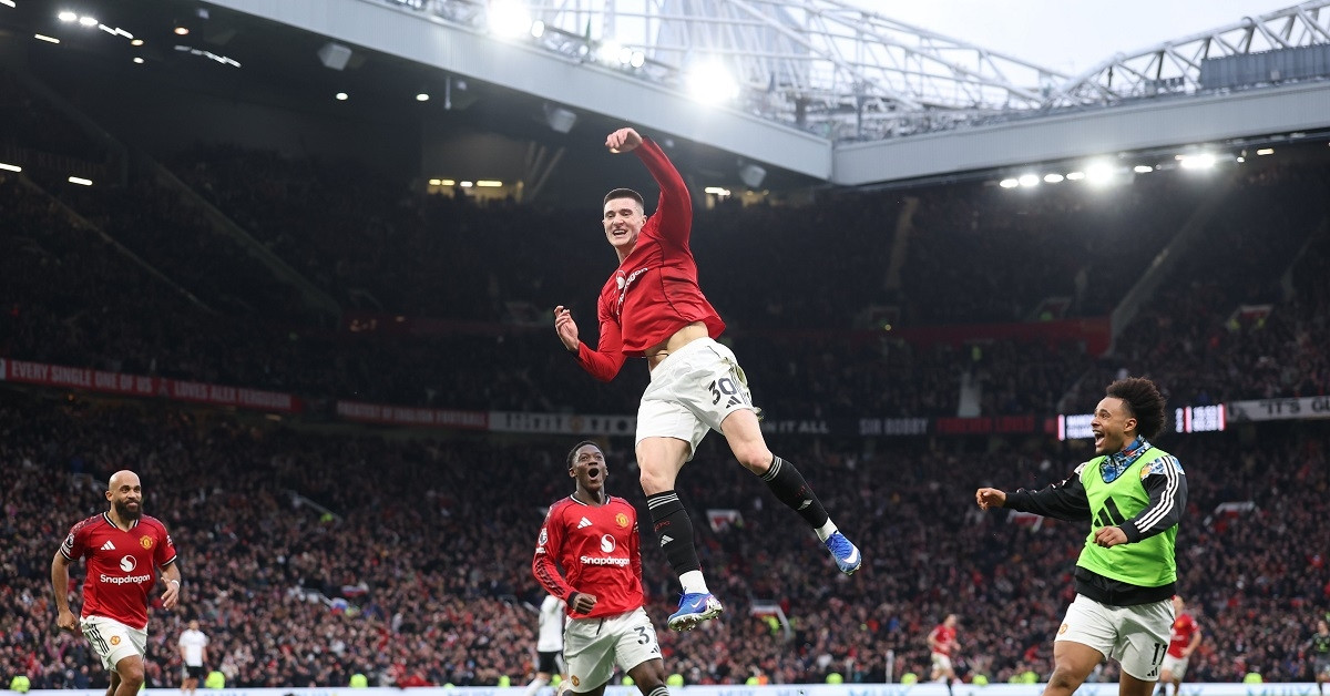 Sao MU được HLV Crystal Palace… khen đểu vẫn thấy quá vui