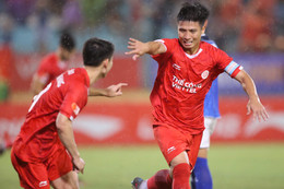 Tien Dung The Cong Viettel Becamex 1.jpg