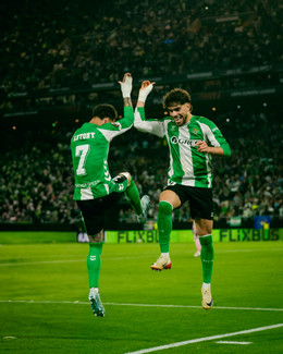 https://static-images.vnncdn.net/vps_images_publish/000001/000003/2026/3/20/antony-betis-177.jpg