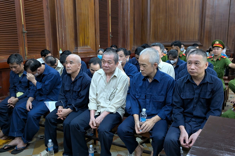 Cấp trái phép 16.000 chứng chỉ lái xe ô tô, cựu giám đốc lãnh án 26 năm tù