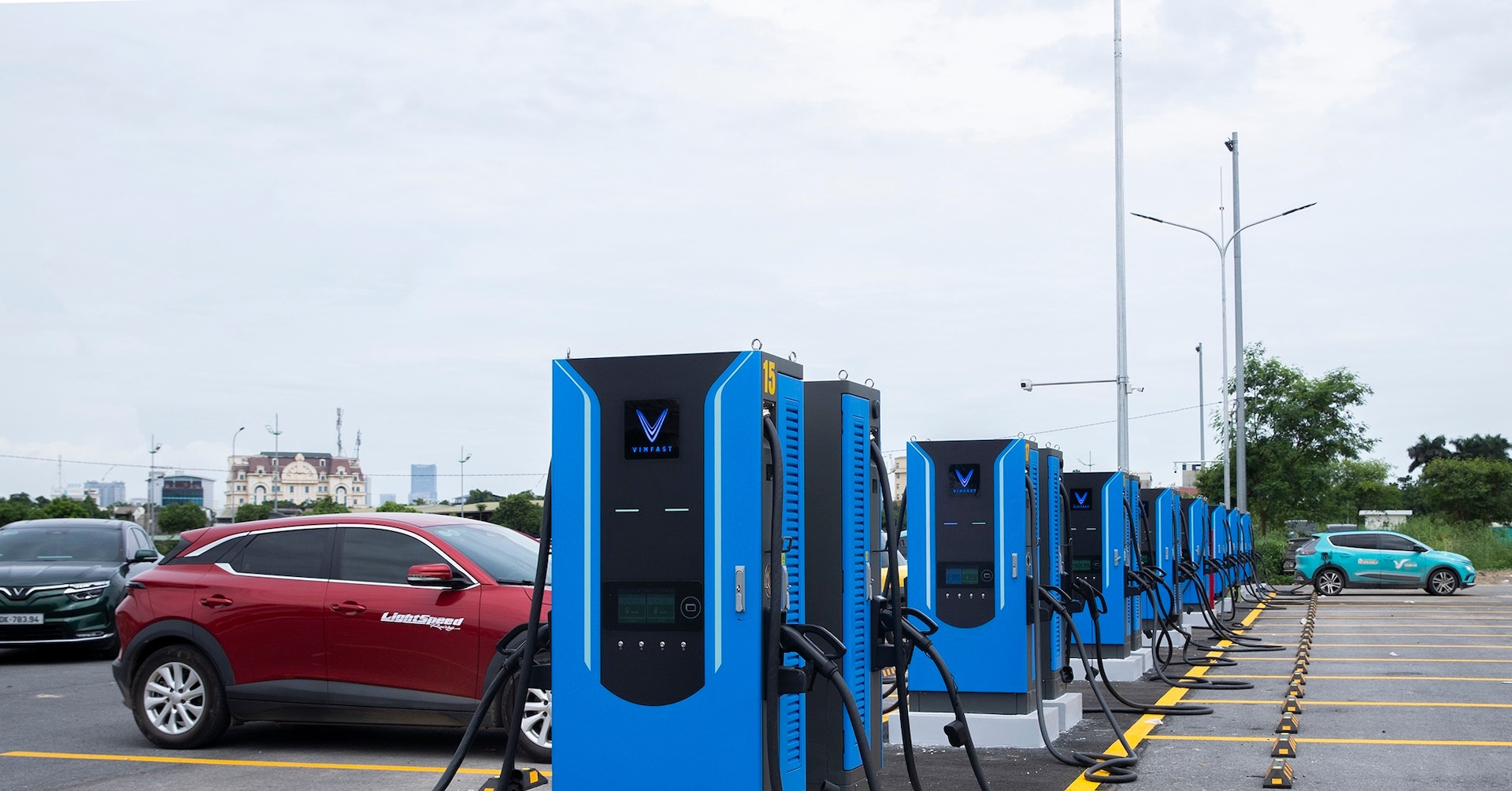 V-Green đầu tư 10.000 tỷ đồng xây 99 siêu trạm sạc, thúc đẩy giao thông xanh