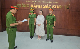 Cong an TPHCM bat nu doanh nhan.png